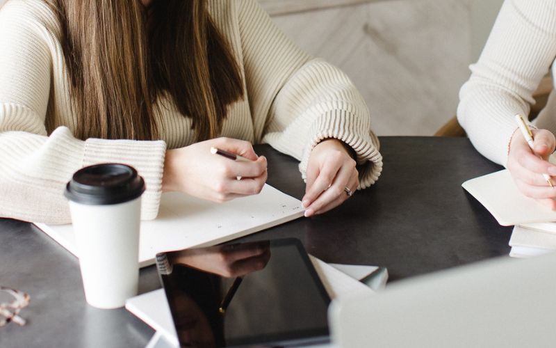 Showcase your expertise in niche topics | Finer Things Editorial
